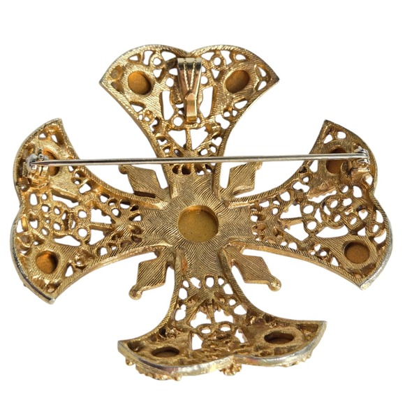 Maltese Cross Brooch Pendant Goldtone Gripoix Glass Emerald Pearl‎ Open Back Vtg - Picture 2 of 8